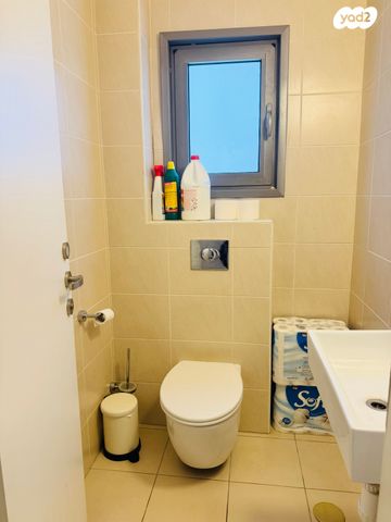 דירת גן, אליהו בן חור, הדר המושבות החדשה / אם המושבות החדשה, פתח תקווה