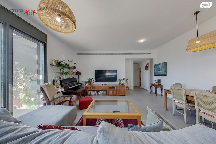 דירה, אם הקבוצות, מתחם גרינברג, הוד השרון