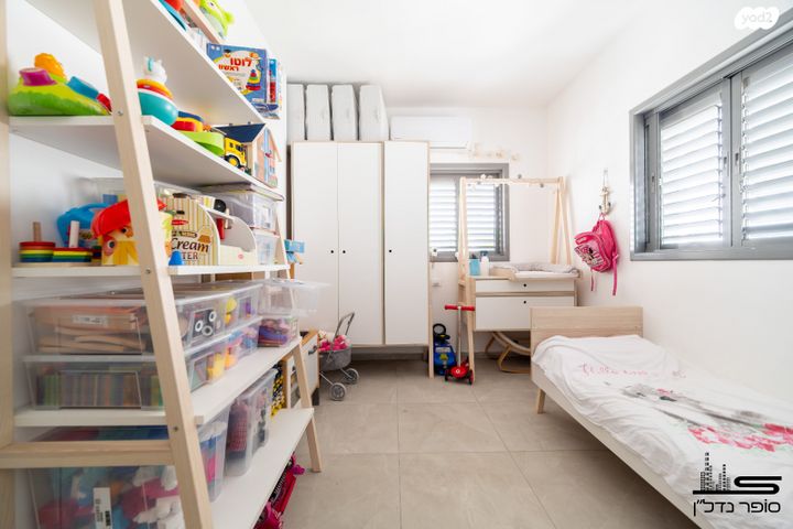 דירה, אברבנאל, בני ברק