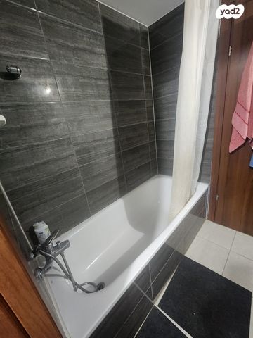 דירה, משה לוי, נאות שמיר, רמלה