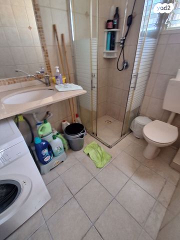 דירה, אביגדור עשת, גבעה א', שביט, קרית אתא