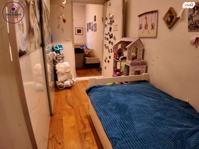 דירת גן, אלון, רמת השרון