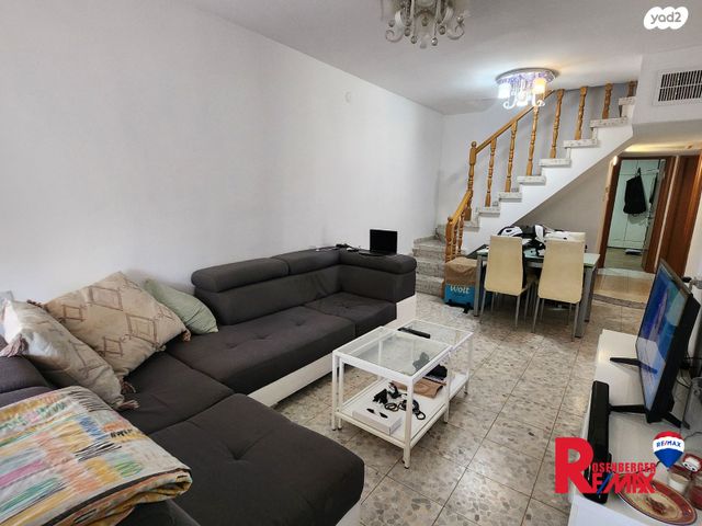 חיים סירני 25