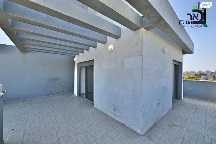 דופלקס, יהודה גורודיסקי 26, אבני חן, רחובות