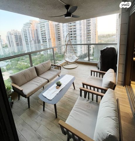 דירה, הוד השרון