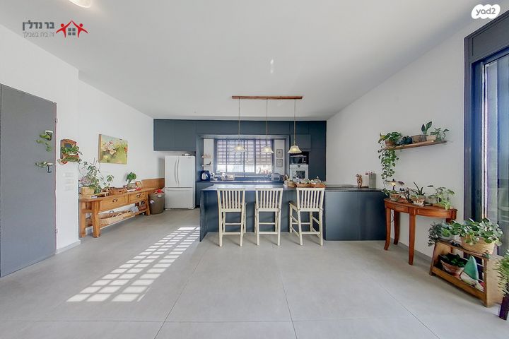 דירה, אם הקבוצות, מתחם גרינברג, הוד השרון