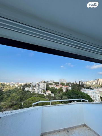 גג/ פנטהאוז, הראל, רוממה, חיפה