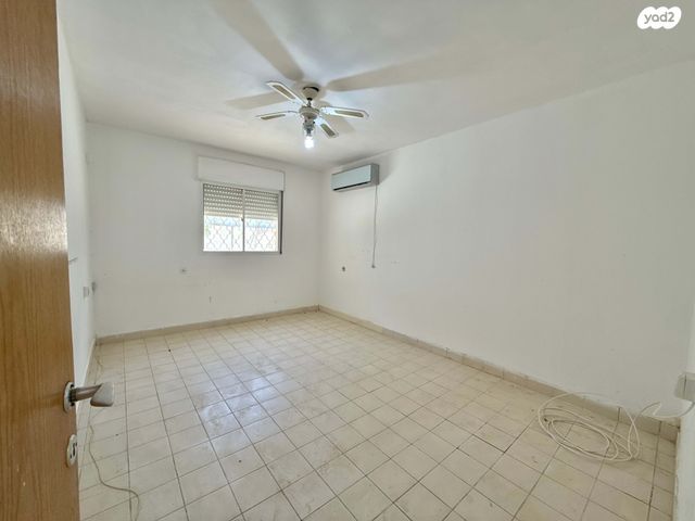 דירת גן, שלום שבזי 19, חכמי ישראל, דימונה