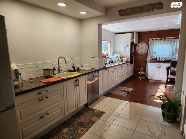 בית פרטי/ קוטג', שקד