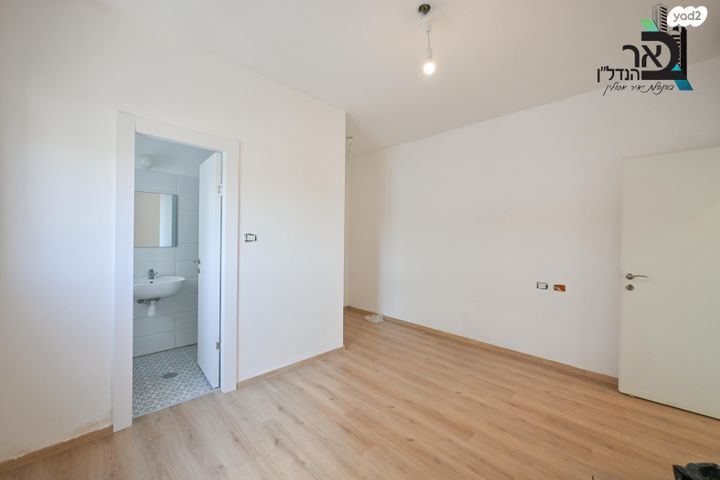 דופלקס, יהודה גורודיסקי 26, אבני חן, רחובות