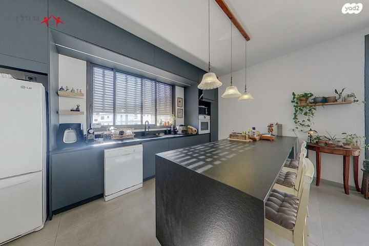 דירה, מתחם גרינברג, הוד השרון