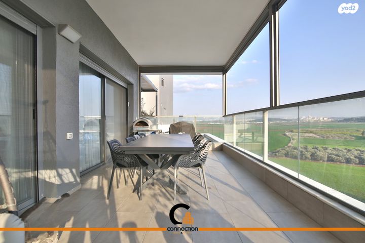 גג/ פנטהאוז, יקינטון, גבעת הרקפות, קרית ביאליק