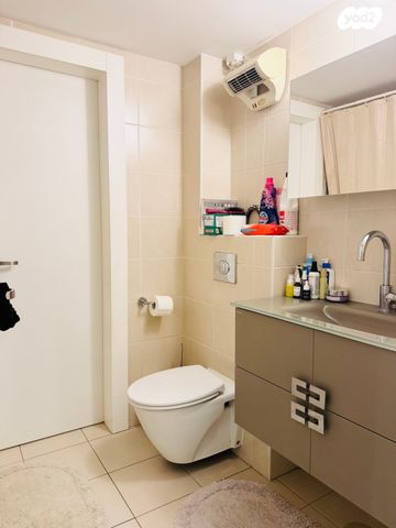 דירת גן, אליהו בן חור, הדר המושבות החדשה / אם המושבות החדשה, פתח תקווה