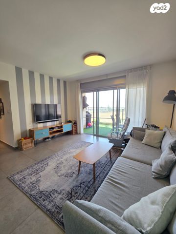 דירה, חזון אי"ש 16, רחובות הצעירה, רחובות