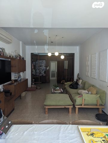 דירה, המתמיד 40, שכונת הראשונים, רמת גן