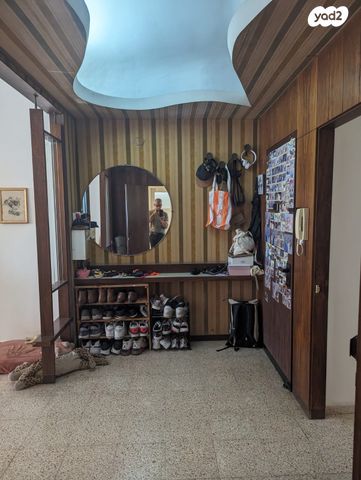 דירה, המתמיד 40, שכונת הראשונים, רמת גן