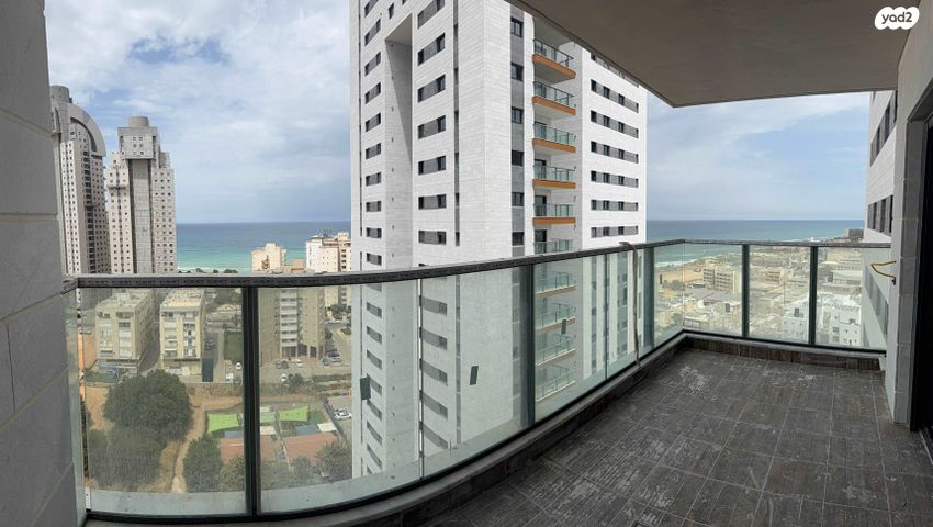 דירה, הרב הרצוג 8, צפון מערב מרכז העיר, נתניה