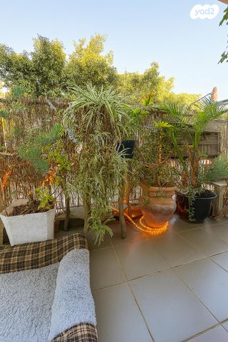 דירה, שדרות ירושלים, צהלון, שיכוני חסכון, תל אביב יפו