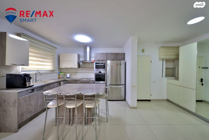 דירת גן, אצ"ל, אלמוגים, קרית ים