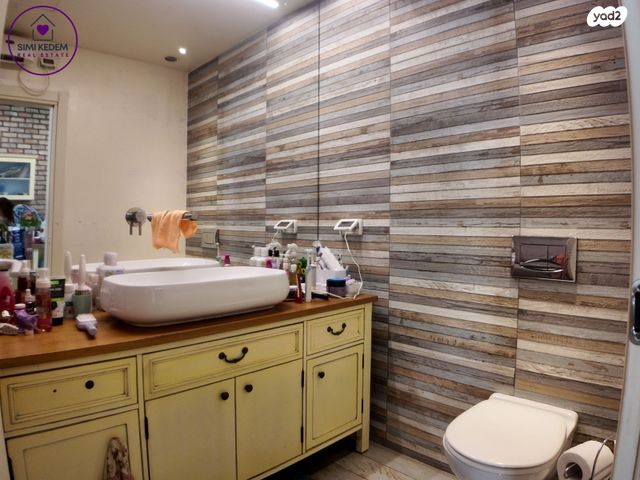 דירת גן, אלון, רמת השרון