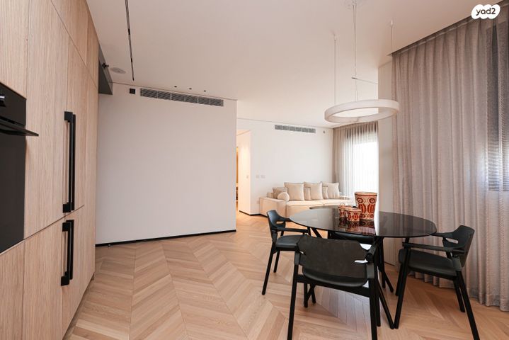 גג/ פנטהאוז, אייזיק רמבה 7, נוף הטיילת, נתניה