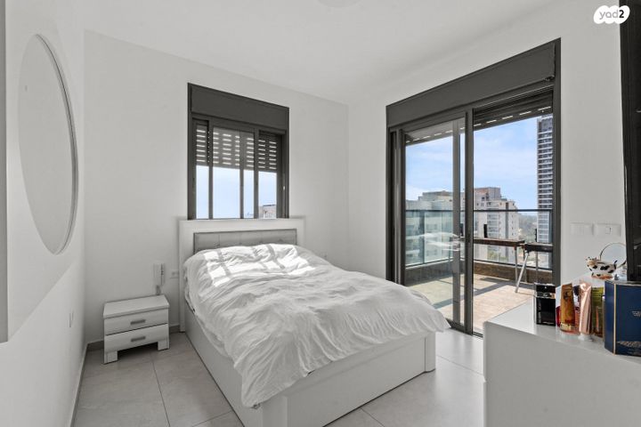 גג/ פנטהאוז, הבה"דים 11, נרקיסים, ראשון לציון