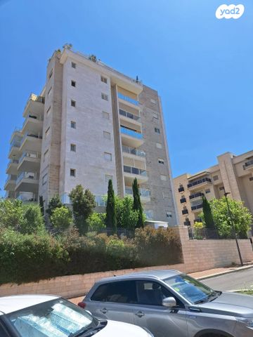 דירה, עגור 4, קרית אתא