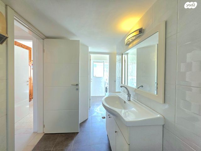 גג/ פנטהאוז, לח"י, שיכון עובדים, טבריה