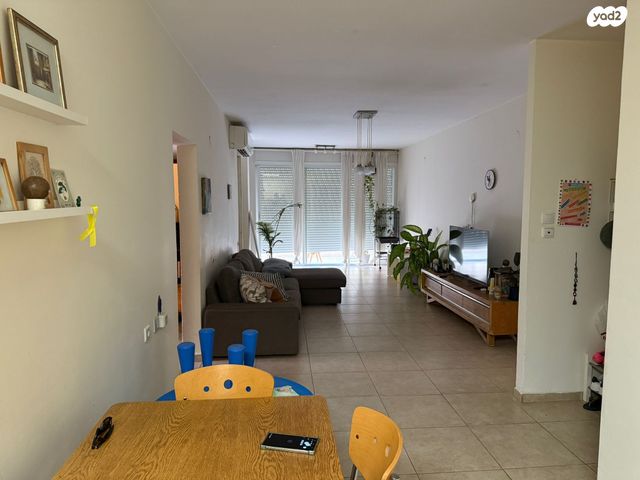 דירה, רמז, מערב ותיק, ראשון לציון