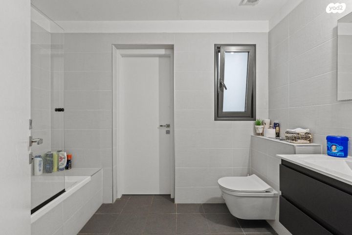 גג/ פנטהאוז, הבה"דים 11, נרקיסים, ראשון לציון