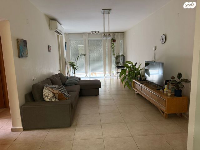 דירה, רמז, מערב ותיק, ראשון לציון