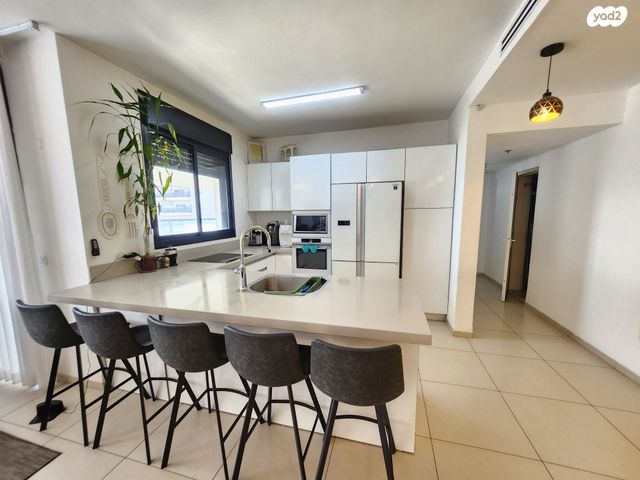 דירה, יונתן רטוש 3, פסגות אפק, ראש העין