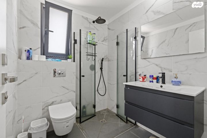 גג/ פנטהאוז, הבה"דים 11, נרקיסים, ראשון לציון