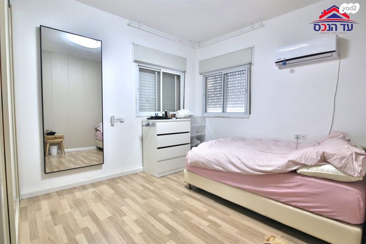 גג/ פנטהאוז, קרית מוצקין