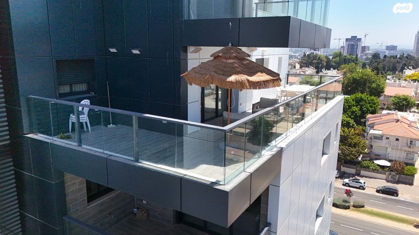 גג/ פנטהאוז, אייזיק רמבה 7, נוף הטיילת, נתניה