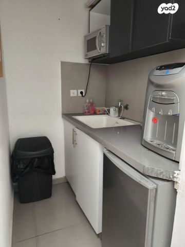 משרדים, כפר סבא