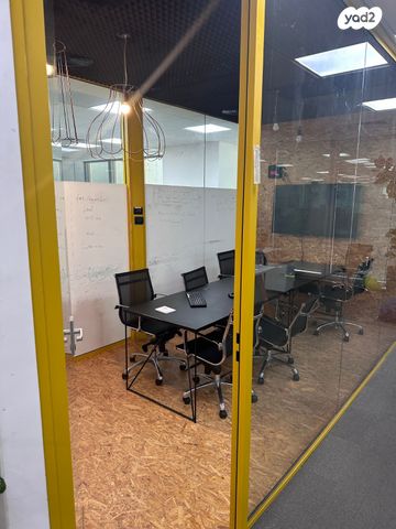 משרדים, בורסה, רמת גן