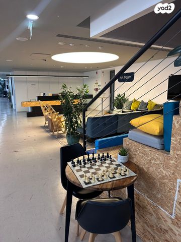 משרדים, בורסה, רמת גן