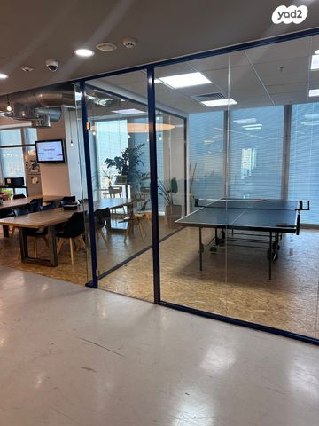 משרדים, בורסה, רמת גן