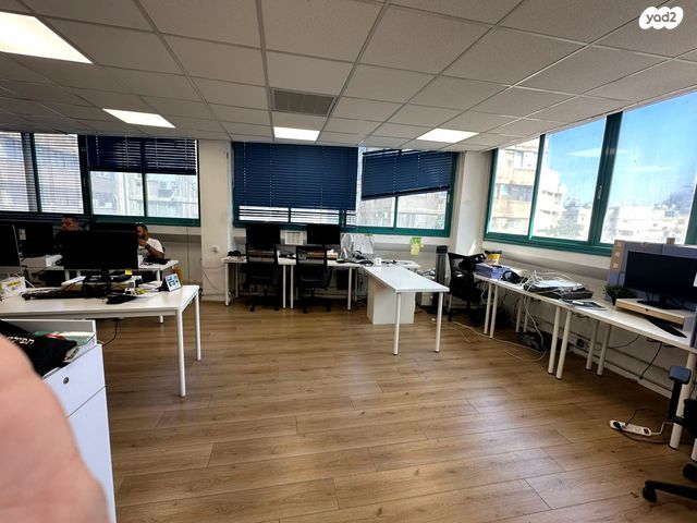 משרדים, החילזון, בורסה, רמת גן
