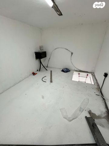 חנויות/ שטח מסחרי, חיפה