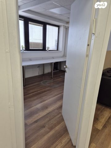 משרדים, הירקון, בני ברק