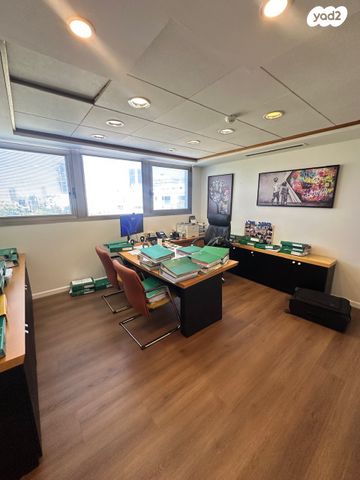 משרדים, מרמורק, תל אביב יפו