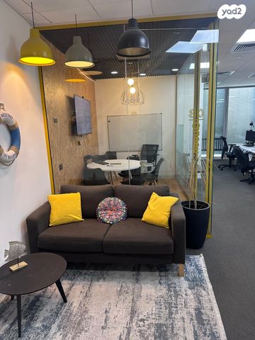 משרדים, בורסה, רמת גן