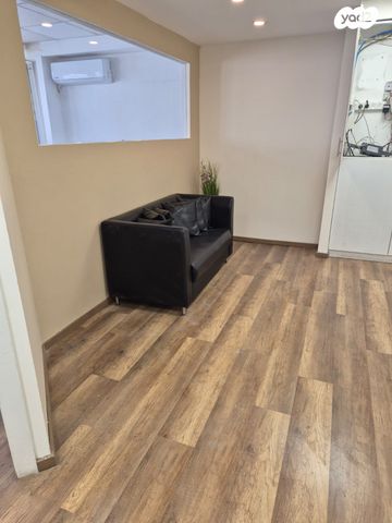 משרדים, הירקון, בני ברק