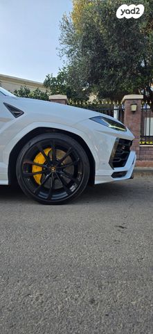 למבורגיני אורוס