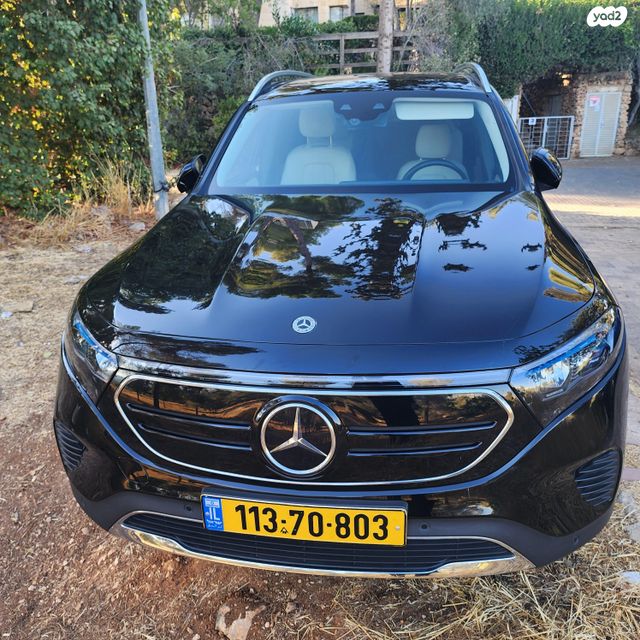 מרצדס-בנץ EQB