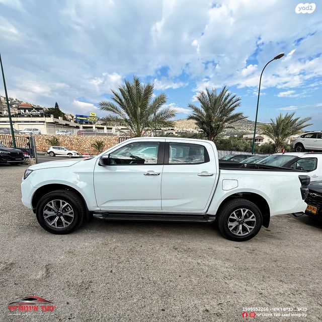 איסוזו די-מקס