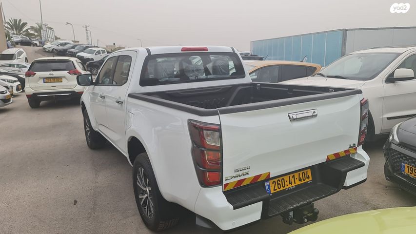 איסוזו די-מקס