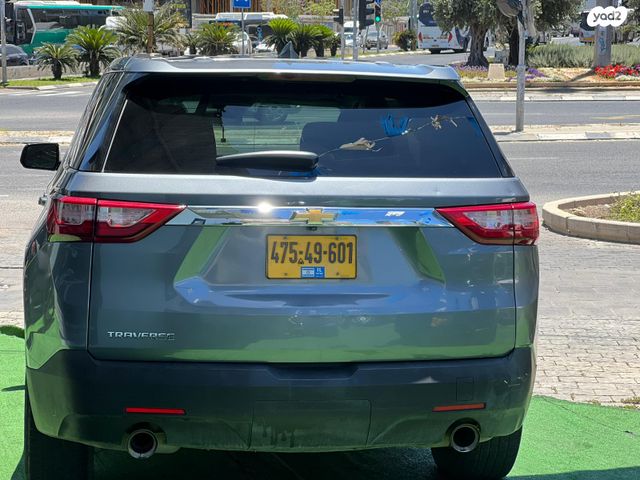 שברולט טראוורס